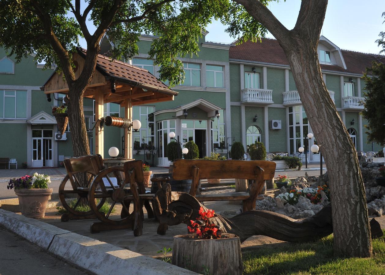 Hotel Zeleni Vir Nis Exterior photo