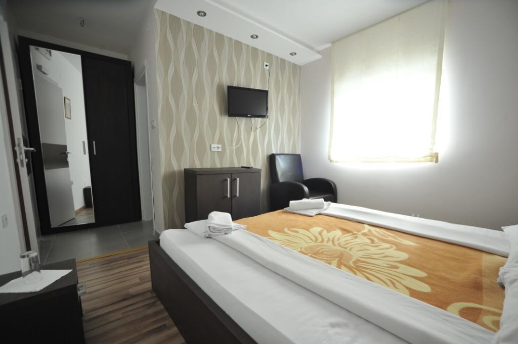 Hotel Zeleni Vir Nis Exterior photo